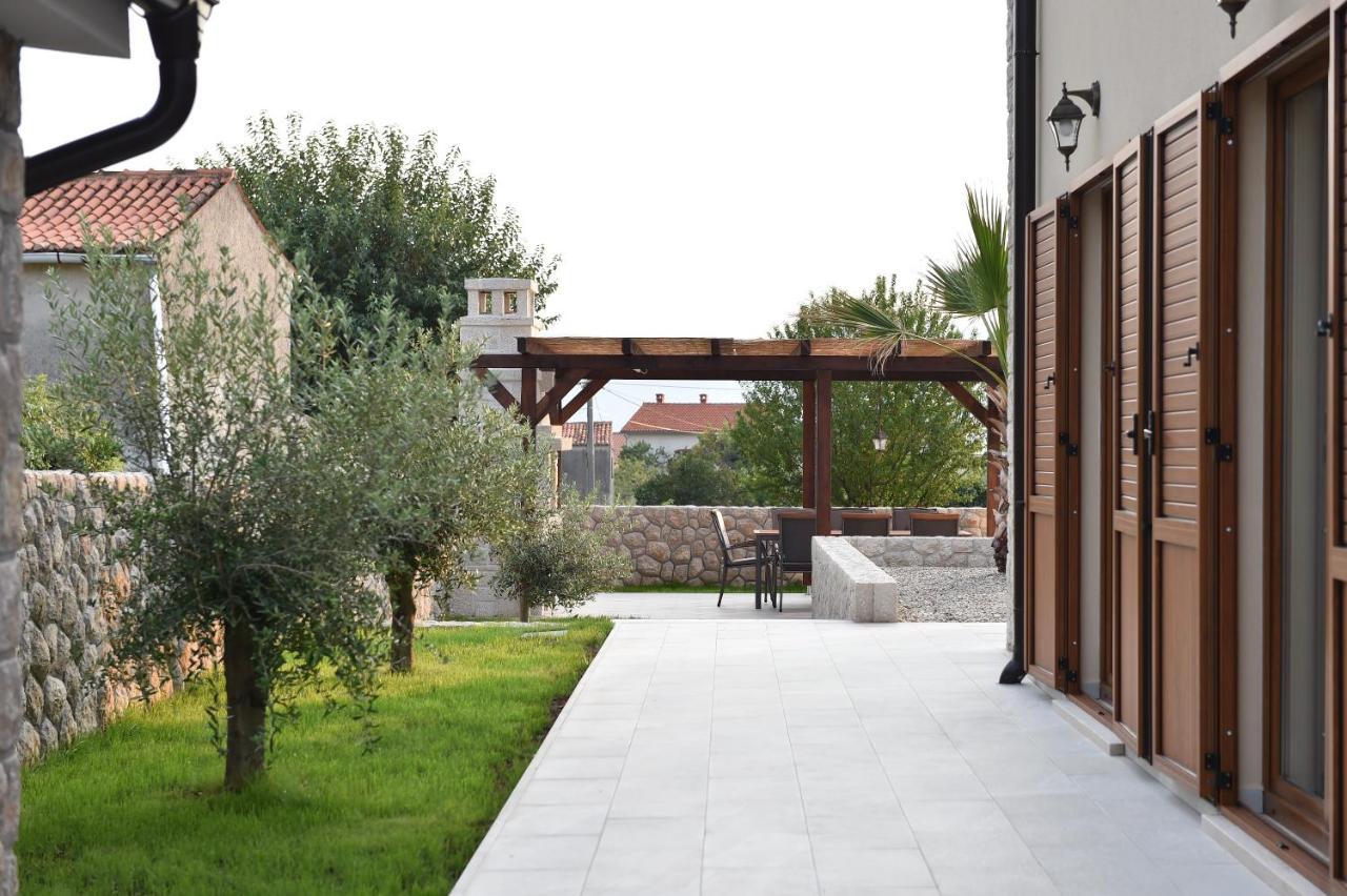 Villa Muskatel -with Heated Pool *